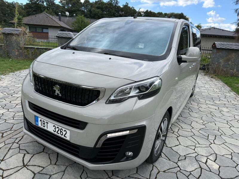 Peugeot Traveller