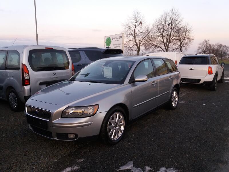 Volvo V50