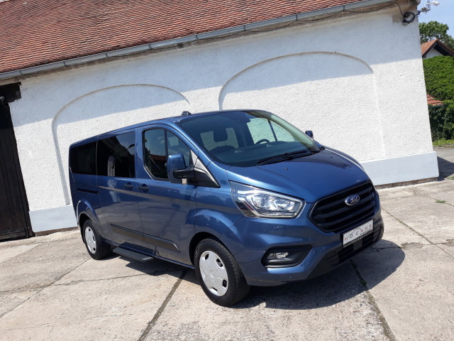 Ford Tourneo Custom 2.0TDCI L2 96KW 9MÍST Tažnézař