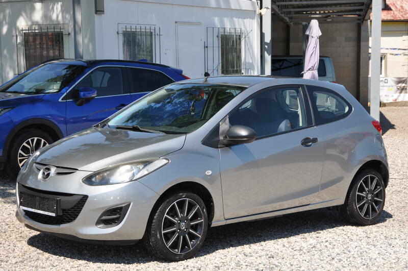 Mazda 2