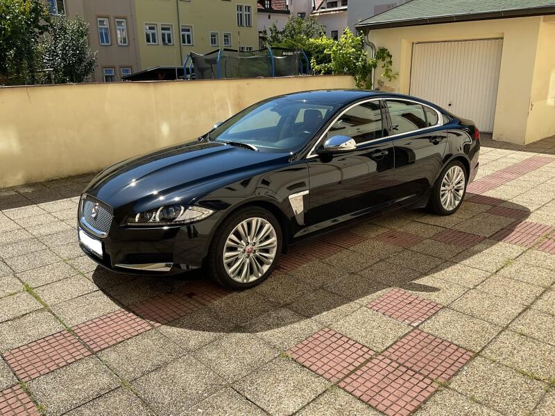 Jaguar XF