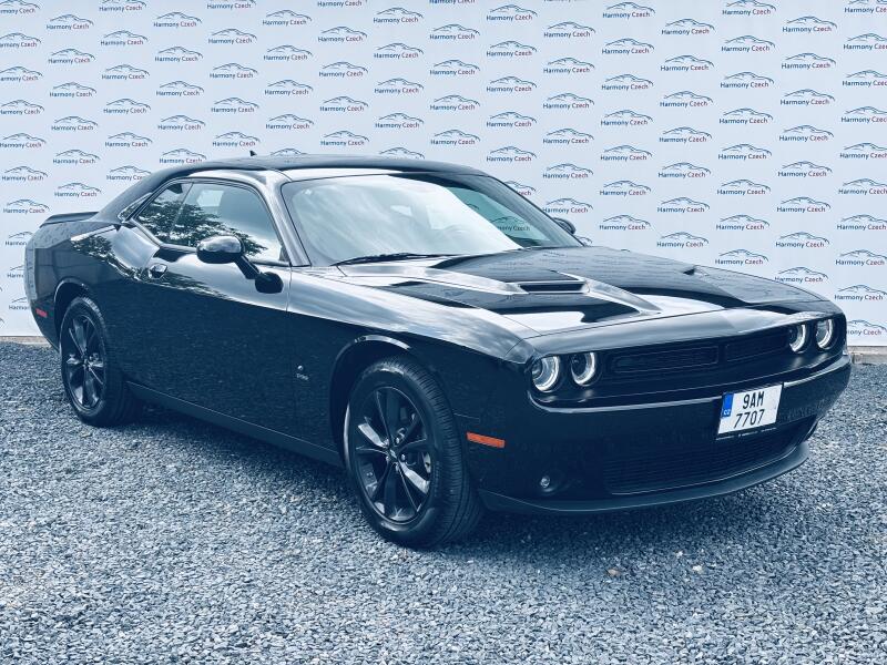 Dodge Challenger