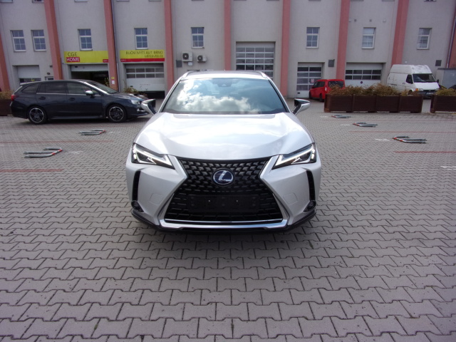 Lexus UX 250h