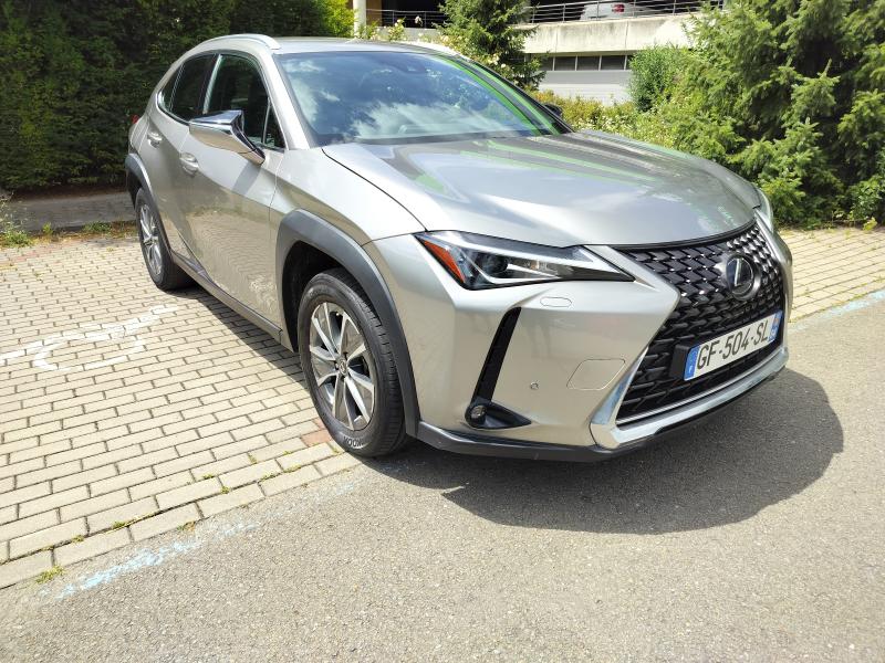Lexus UX 300e