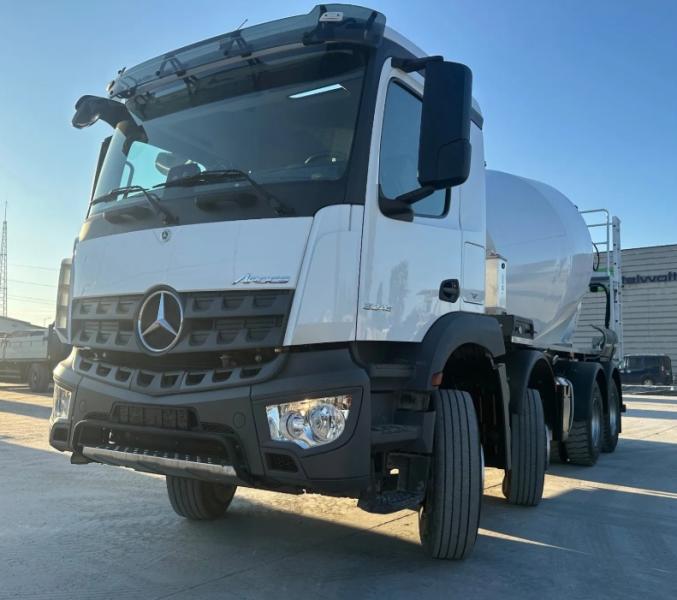 Mercedes-Benz