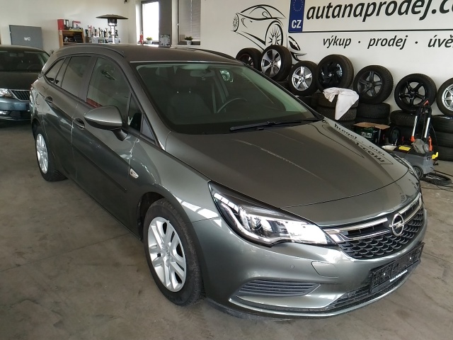 Opel Astra 1,6CDTI,81KW,LED,KLIMA,NAVI