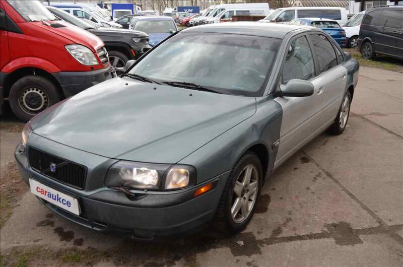 Volvo S80