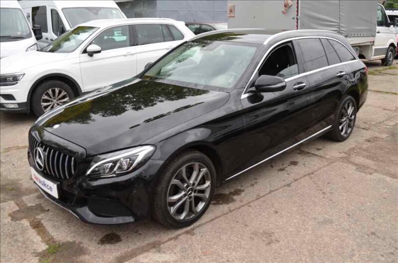 Mercedes-Benz Triedy C