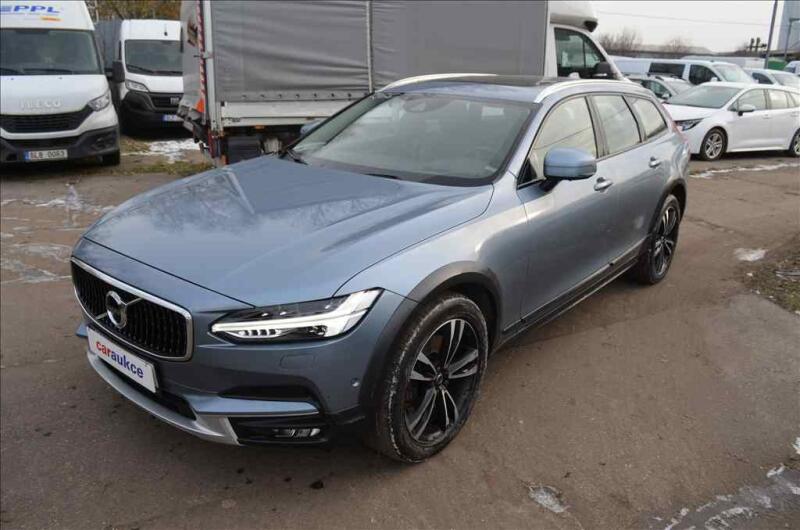 Volvo V90