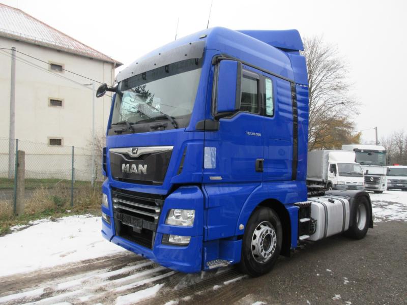 MAN TGX