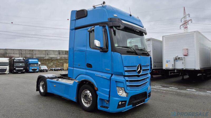 Mercedes-Benz