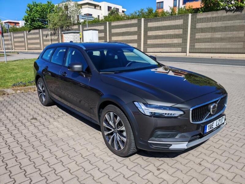 Volvo V90