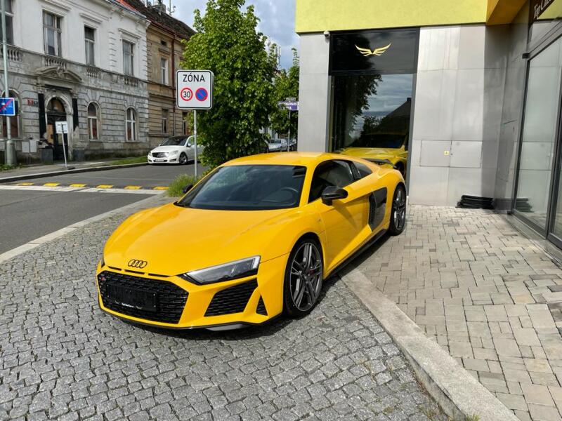 Audi R8