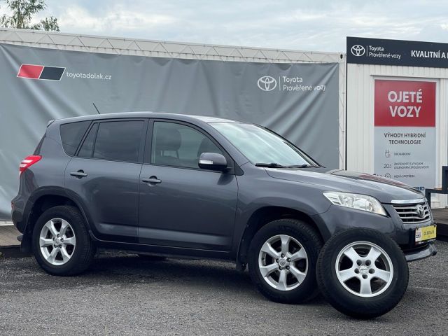 Toyota RAV4 2.0i, ČR-2.maj, 4x4, 2xKola