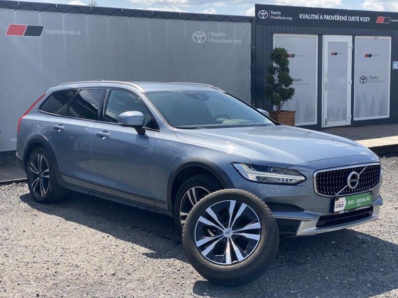 Volvo V90