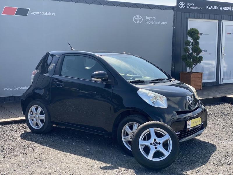 Toyota iQ