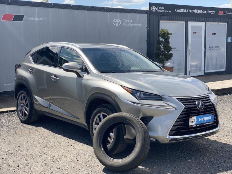 Lexus NX 300h