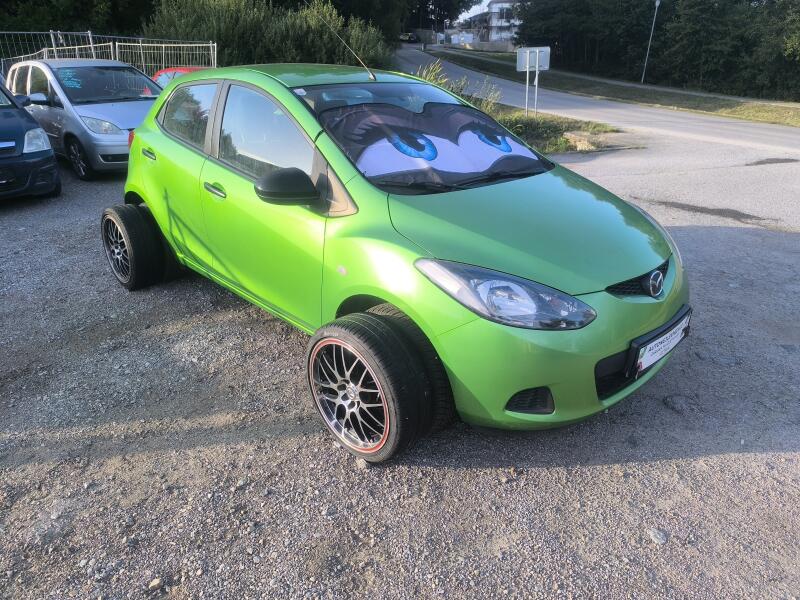 Mazda 2