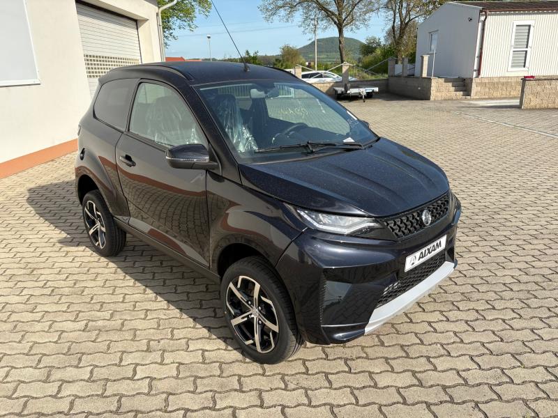 Aixam Crossover