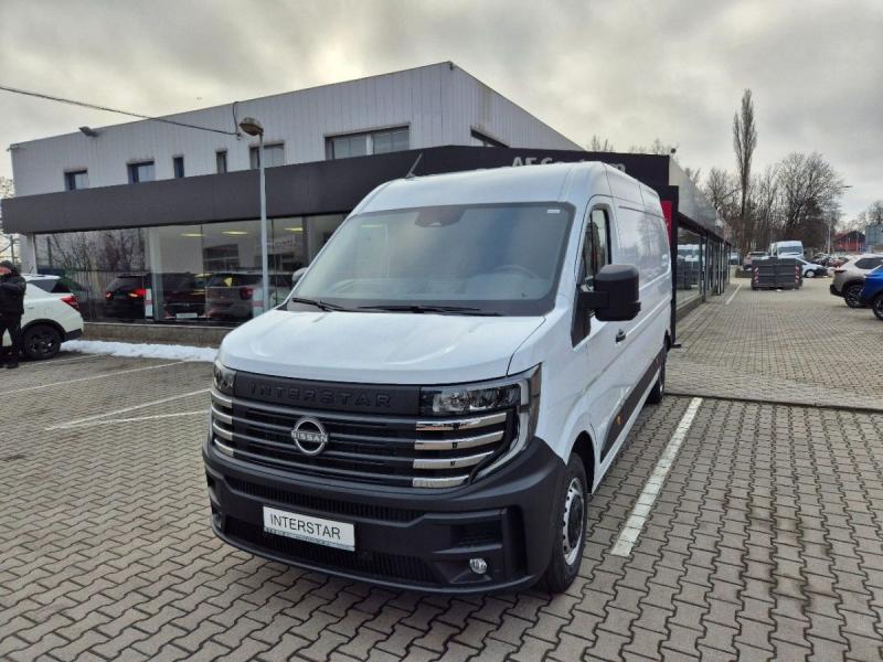 Nissan Interstar