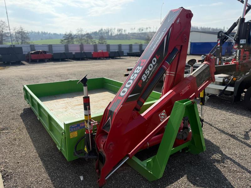 Hydraulick ruka v kontejneru