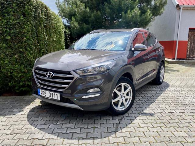 Hyundai Tucson 1,7 CRDi / VÝHŘEV / TEMPOMAT