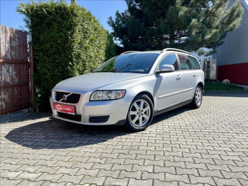 Volvo V50