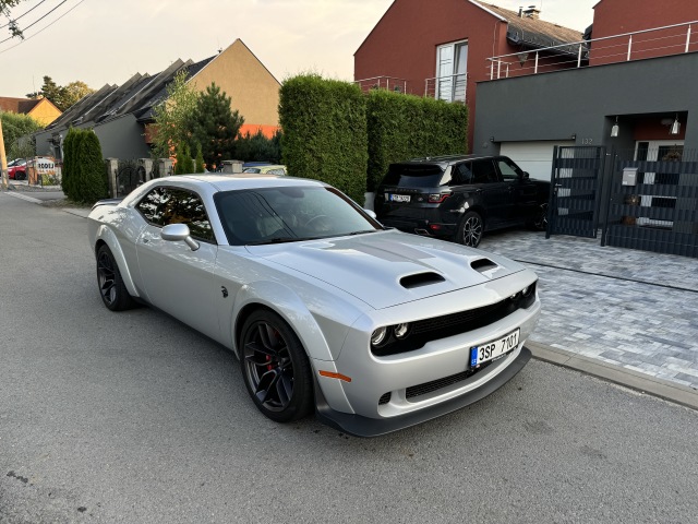 Dodge Challenger