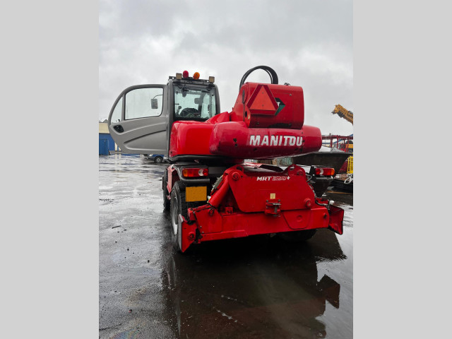 Manitou MRT 2150 otočný manipulátor