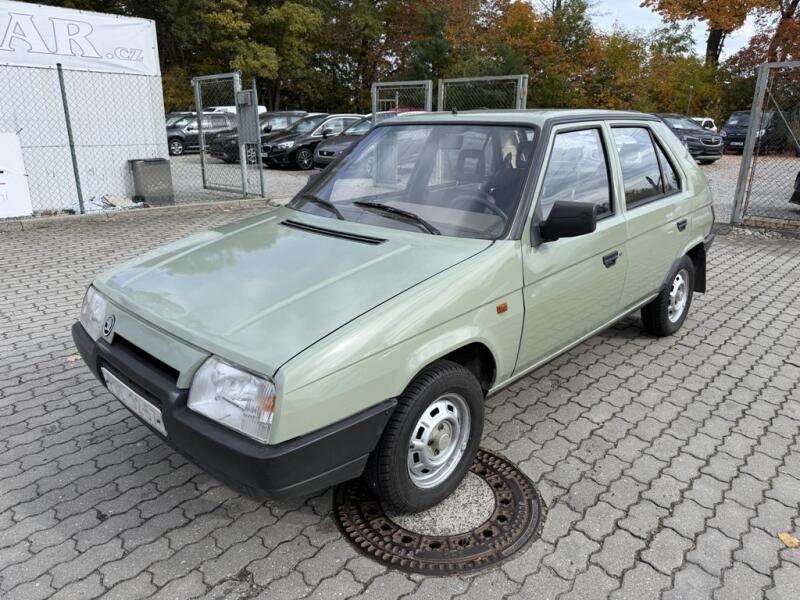 �koda Favorit