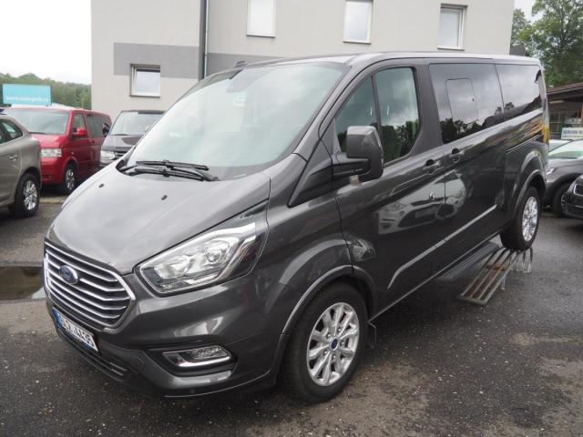 Ford Tourneo Custom 2.0 TDCi, 8 Míst, 1. Maj ČR