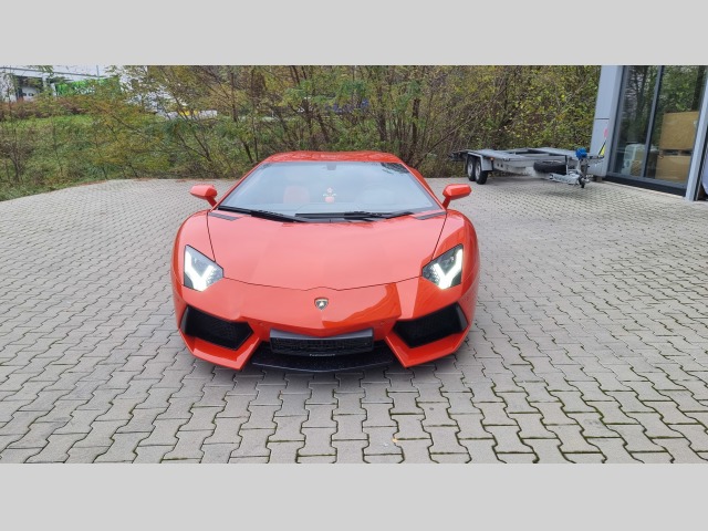 Lamborghini Aventador