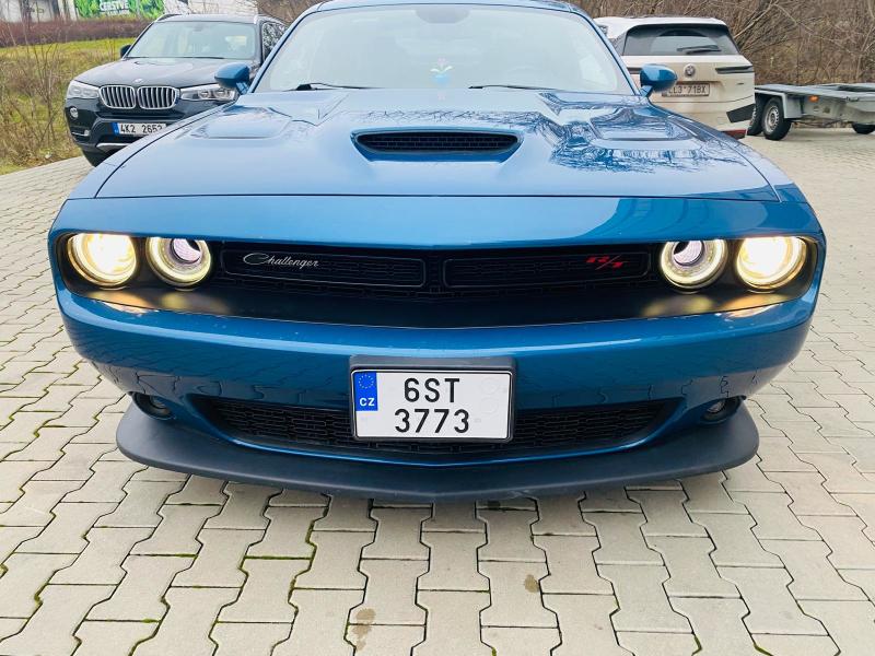 Dodge Challenger