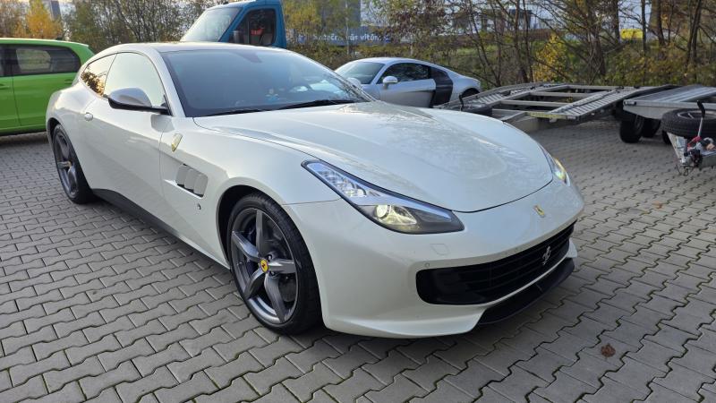Ferrari GTC4 Lusso