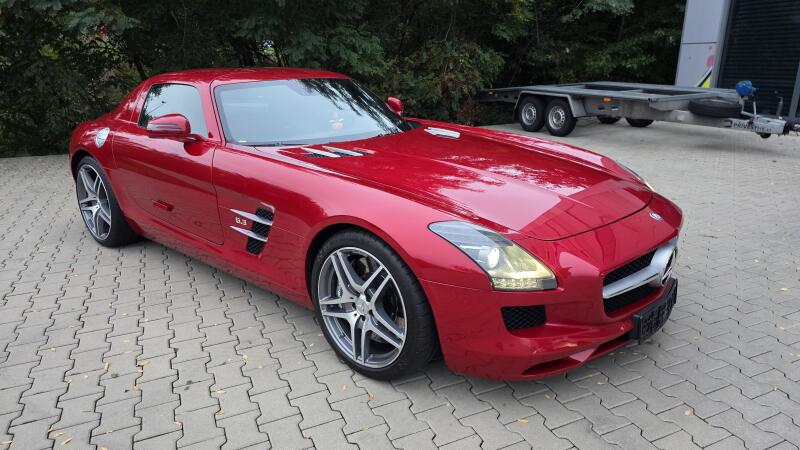 Mercedes-Benz SLS AMG