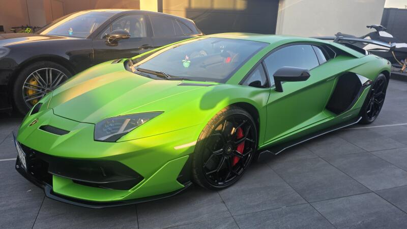 Lamborghini Aventador