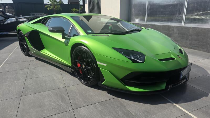 Lamborghini Aventador
