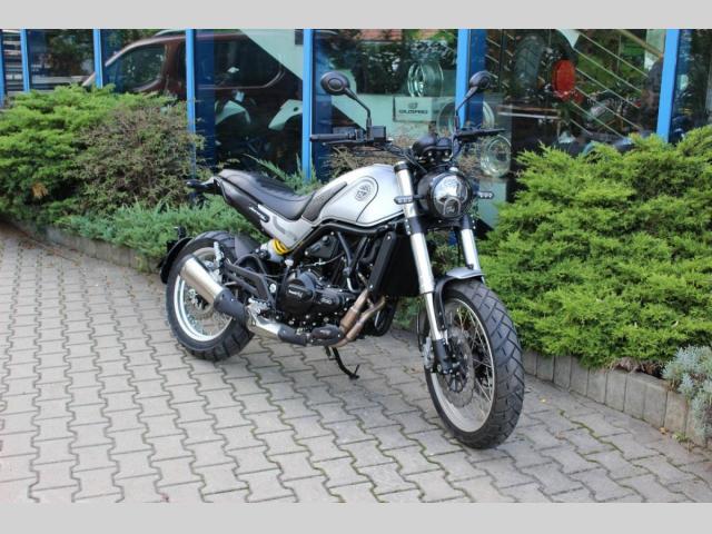 Benelli Leoncino 500 Trail