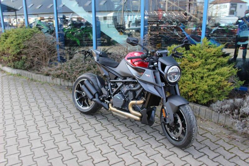 KTM 1290 Super Duke R