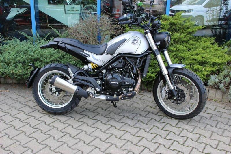 Benelli Leoncino 500 Trail