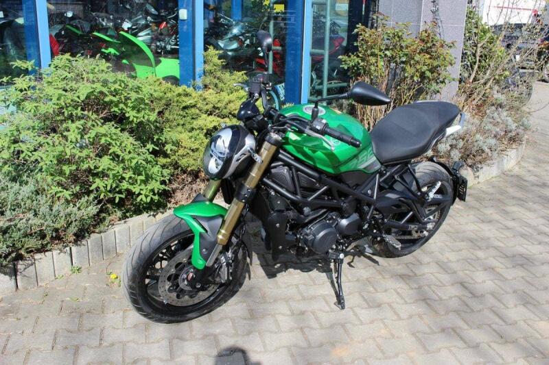 Benelli 752S