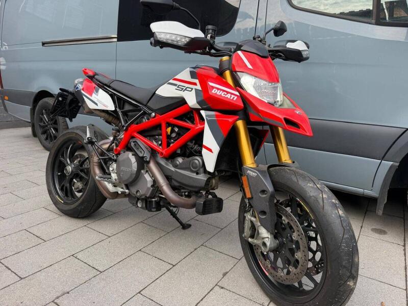 Ducati Hypermotard 950