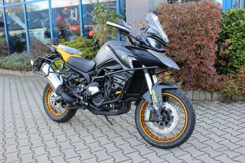 QJ Motor SRT 800 SX