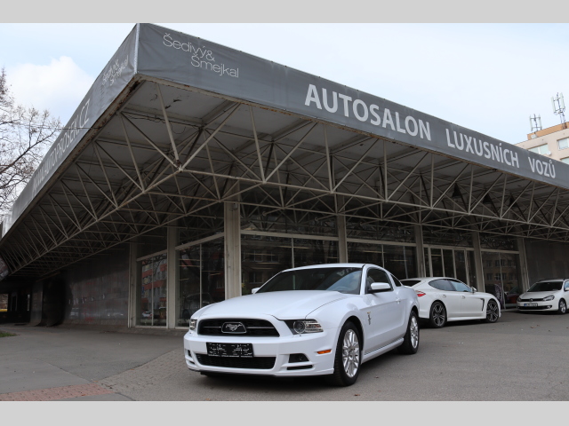 Ford Mustang 3.7 V6 COUPE 227kW