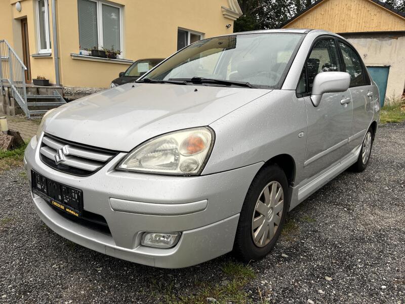 Suzuki Liana