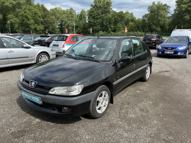 Peugeot 306