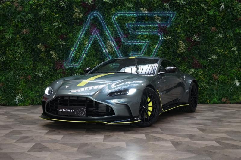 Aston Martin V12 Vantage