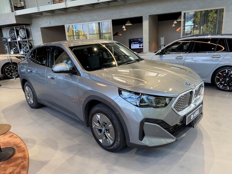 BMW iX2