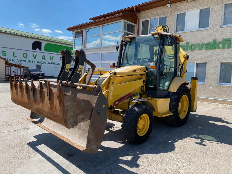 Komatsu