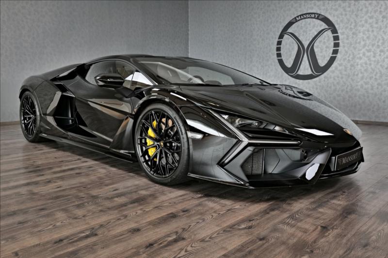 Lamborghini Revuelto